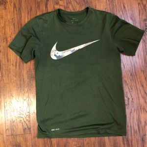 Nike Dri-Fit T-Shirt